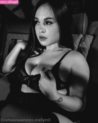 laaalaaahxx3 - HAPPY TITTY TUESDAY GUYS    I hope that u r having a great day so far