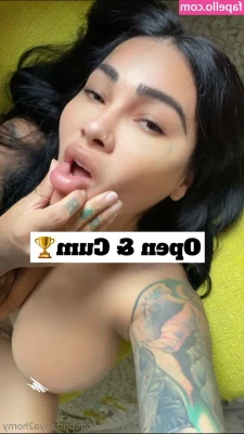 brittanya2horny [ brittanya2horny-3 ] - Me being a horny naughty little girl