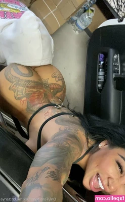 brittanya2horny [ brittanya2horny-3 ] - Got something new   What is it