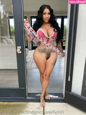 brittanya2horny [ brittanya2horny-3 ] - Happy Holidays