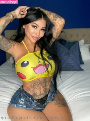 brittanya2horny [ brittanya2horny-3 ] - Why does it feel so hot to watch myself play in the mirror 😈