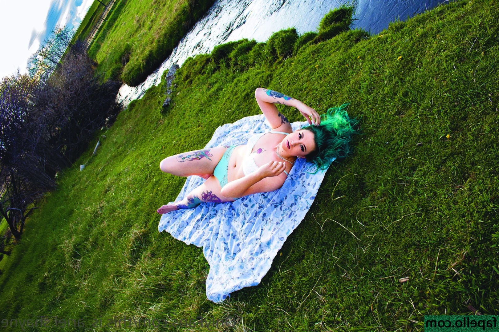 this.is_ariel.shayne [ this-is-ariel-shayne ] - Live show this Wednesday at 945 pm EST BE THERE