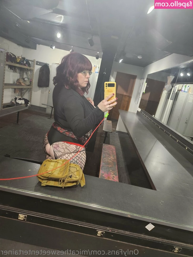 micathesweetentertainer - Who can t resist a juicy