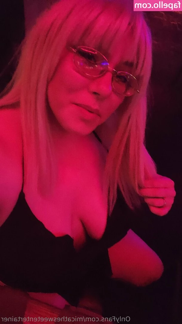 micathesweetentertainer - ℐ 𝓂 𝒽𝒶𝓋𝒾𝓃𝑔 𝓅𝓇𝑜𝒷𝓁𝑒𝓂𝓈