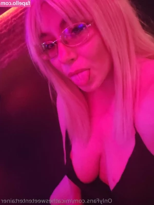 micathesweetentertainer - who s gonna help wash my back
