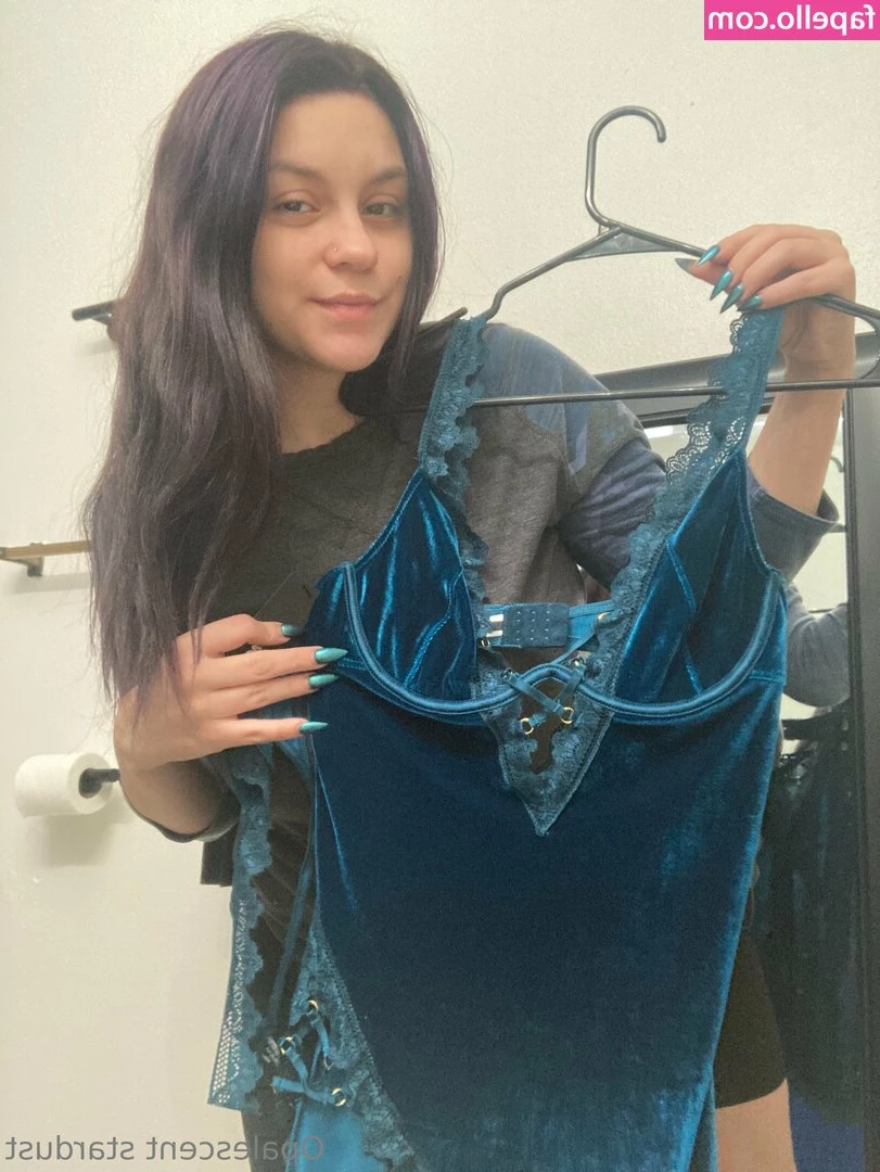 opal.stardust [ opal-stardust ] - alinacandi     FREE SUSCRIPTION   Hi bby  I want to make all your sex