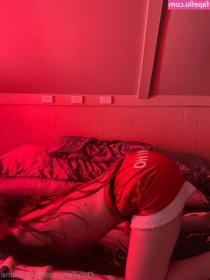 styna - Want a deep throat video with my biggest toy see how much I can