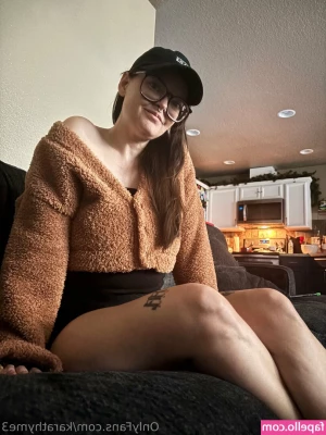 karathyme3 - blue toes