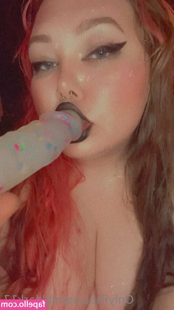 bklark17 - Little bit of a longer shower video  I have some of me lathering up