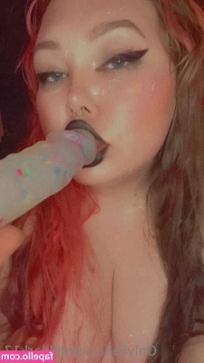 bklark17 - Little bit of a longer shower video  I have some of me lathering up