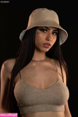 Vetlaney - Titty Tuesday  Should we continue with this each week  Or is it a bad