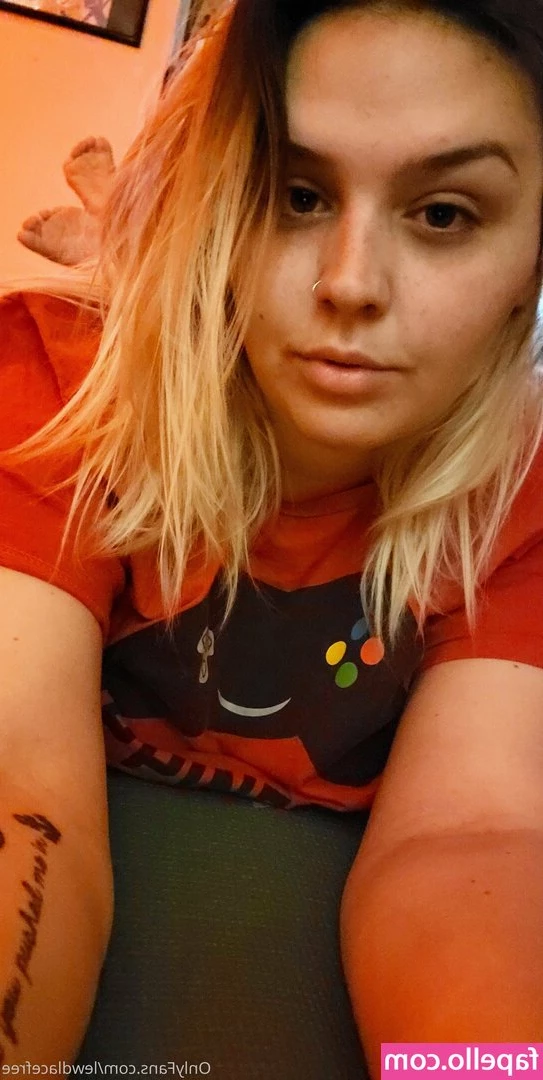 lewdlacefree - If my titties brightened your morning, tip me 😇
