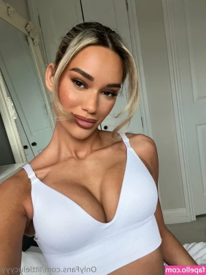 littlelucyyy - Or do you only care about my thick curves?