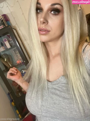 eva_rocksttv [ eva-rocksttv ] - Have you checked the latest video I sent you on DMs