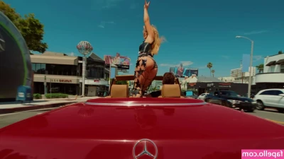 Sydney Sweeney [ sydney-sweeney-2 ] - What are you doing love?😘🔥🔥😈