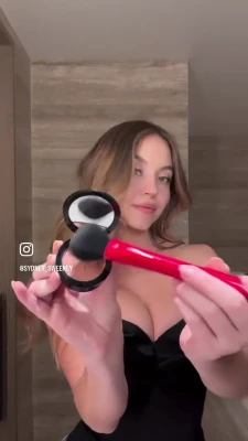 Sydney Sweeney [ sydney-sweeney-2 ] - TGIF