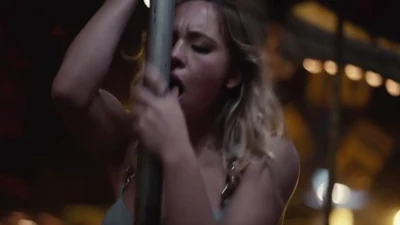 Sydney Sweeney [ sydney-sweeney-2 ] - Titty Tuesday in from Orlando Florida