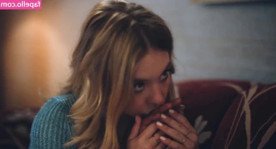 Sydney Sweeney [ sydney-sweeney-2 ] - Do you want to see what I'm up to?