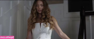 Sydney Sweeney [ sydney-sweeney-2 ] - What game am I playing? 🌚