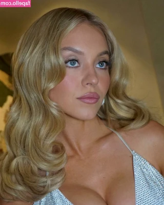 Sydney Sweeney [ sydney-sweeney-2 ] - only 30$ for one of these signed and shipped 