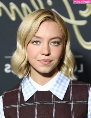 Sydney Sweeney [ sydney-sweeney-2 ] - Oh yes im so wet and ready to be Fucked!