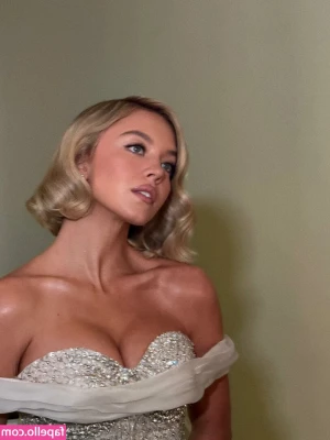 Sydney Sweeney [ sydney-sweeney-2 ] - New titfuck scene in your dms 😇