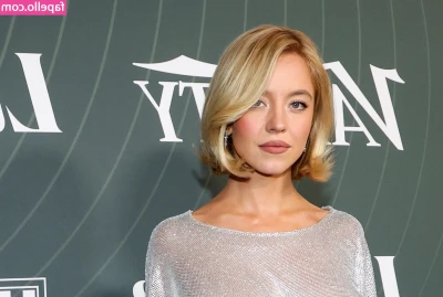 Sydney Sweeney [ sydney-sweeney-2 ] - Really miss traveling ., covid has definitely affected my travels ..