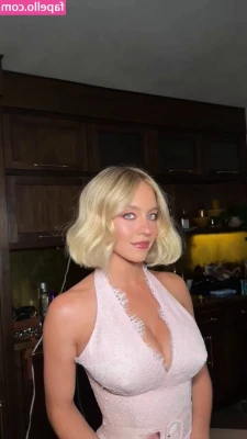 Sydney Sweeney [ sydney-sweeney-2 ] - COMING ON LIVE NOW YAL🙃🥰😘😘😘😋
