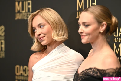 Sydney Sweeney [ sydney-sweeney-2 ] - plz stretch me out 😇