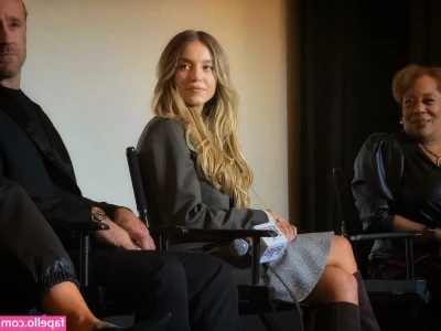 Sydney Sweeney [ sydney-sweeney-2 ] - I mailed out these socks and shoes to two lucky people and this is
