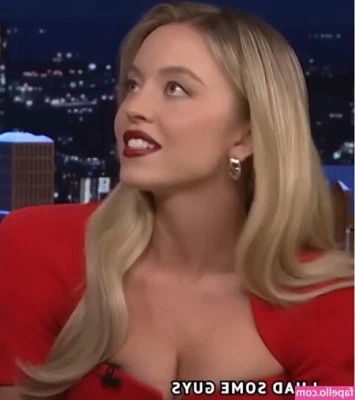 Sydney Sweeney [ sydney-sweeney-2 ] - Its hot today. Anyone fancy getting naked with me?
