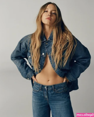 Sydney Sweeney [ sydney-sweeney-2 ] - Full photo set from a few weeks ago