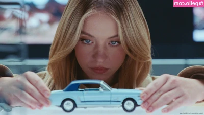 Sydney Sweeney [ sydney-sweeney-2 ] - some selfies cause you seem to love them<3