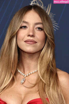 Sydney Sweeney [ sydney-sweeney-2 ] - Ready to workship ? 😌