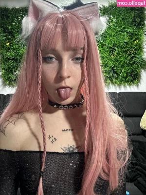 littlebllkkitty - Are you a coffee drinker  Black or sugar  I am more of a latte