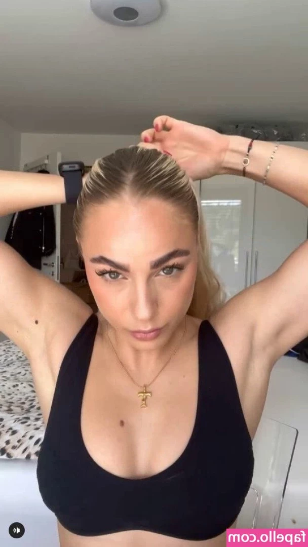 Ana Maria Marković [ ana-maria-markovi ] - Tiny waist, Big boobies, happy neighbors 😊