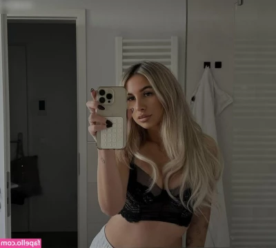 Kristinkbi - That bubble butt is so breedable  seanaxxxle
