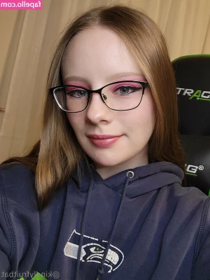 kindlyfruitbat - Did SomeOne Say Nip Slip   How well Can you suck these