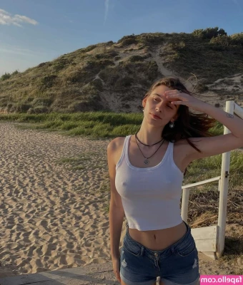 Carolina Afonso [ carolina-afonso ] - Sext with me tonight babe, I need you 🤤