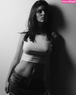 Carolina Afonso [ carolina-afonso ] - Some art for you to feel inspired as you adore me