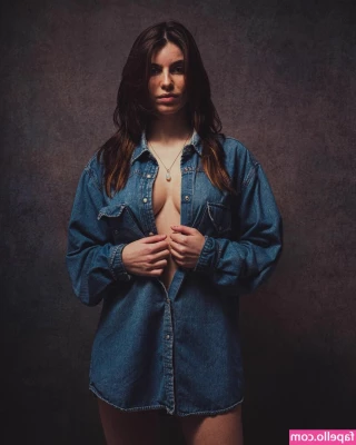 Carolina Afonso [ carolina-afonso ] - This picture is just the presentation of how I started to masturbate 