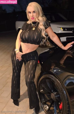 Nicole Coco Austin [ nicole-coco-austin ] - Let s play