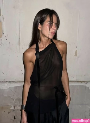 Nina Urgell Cloquell [ nina-urgell-cloquell ] - This image trigger anyone else s size kink  Or just me