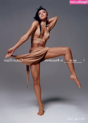 FKA Twigs [ fka-twigs ] - Selling my old lingerie from when I was small and hot. You can sniff