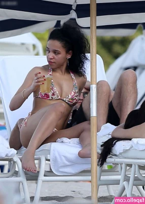 FKA Twigs [ fka-twigs ] - hewwo I lost access to my acc bcuz both my phones were broken