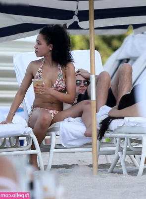 FKA Twigs [ fka-twigs ] - Check your DM's babe.. 👀