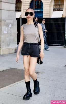 FKA Twigs [ fka-twigs ] - Hey everyone  Follow My friend Angel too  https onlyfans com part 1