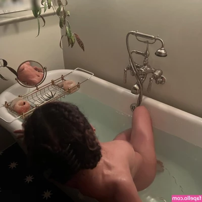 FKA Twigs [ fka-twigs ] - can i grind on your face instead?