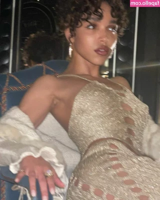 FKA Twigs [ fka-twigs ] - Who wants to fuck me? ✨