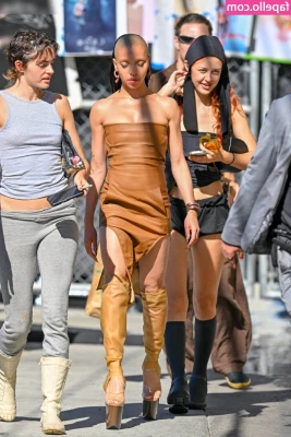 FKA Twigs [ fka-twigs ] - I love wearing these big t shirts my ass just barely hangs out of